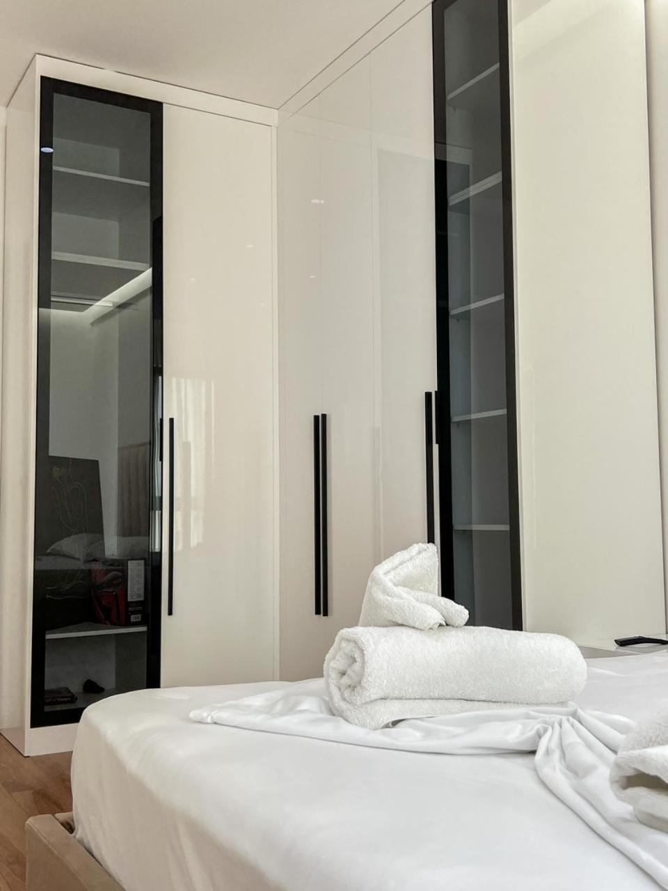 Lux Apartment At Arlis Tiranë Ngoại thất bức ảnh