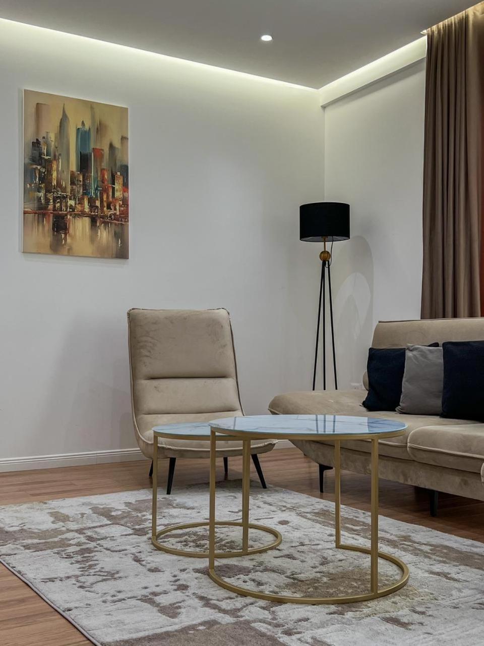 Lux Apartment At Arlis Tiranë Ngoại thất bức ảnh