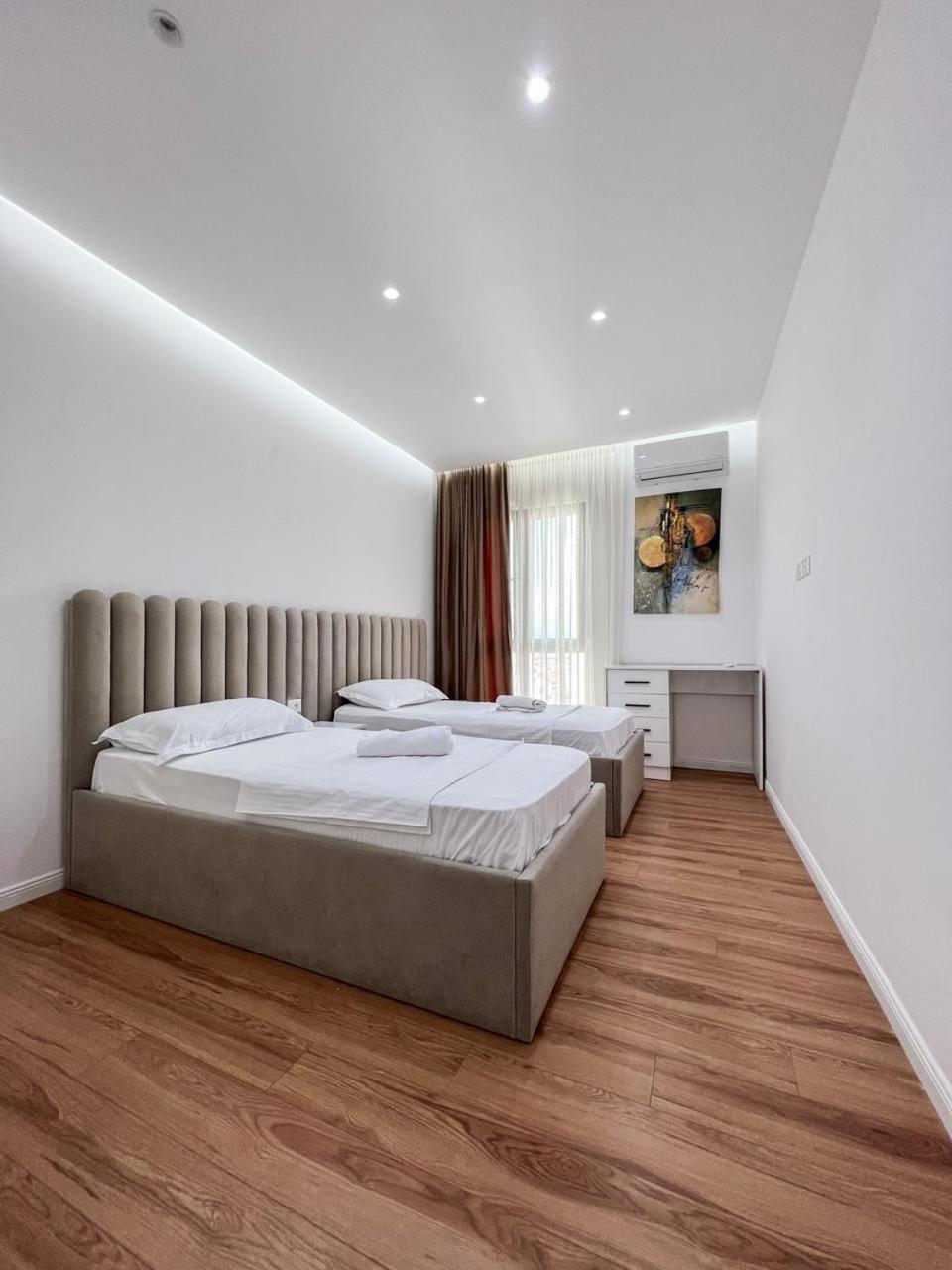 Lux Apartment At Arlis Tiranë Ngoại thất bức ảnh